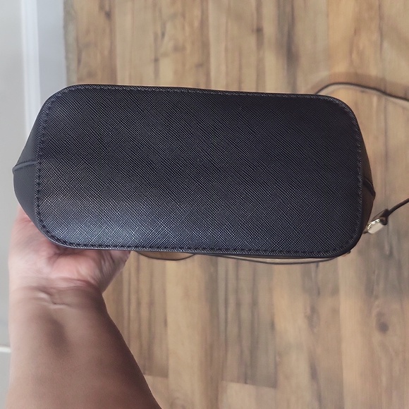 U.S. POLO ASSN Black White Tan Convertible Crossbody with Belted Lock - Picture 11 of 16